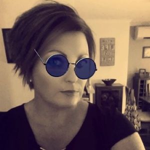 Meet your Posher, Alison